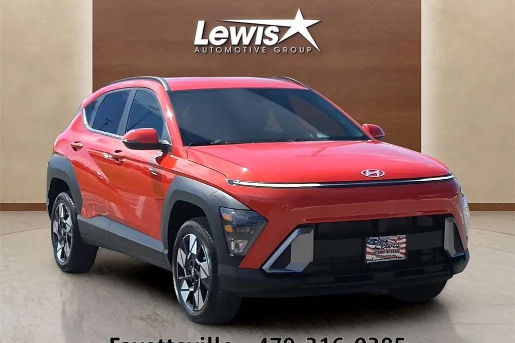 2025 Hyundai Kona SEL photo 1