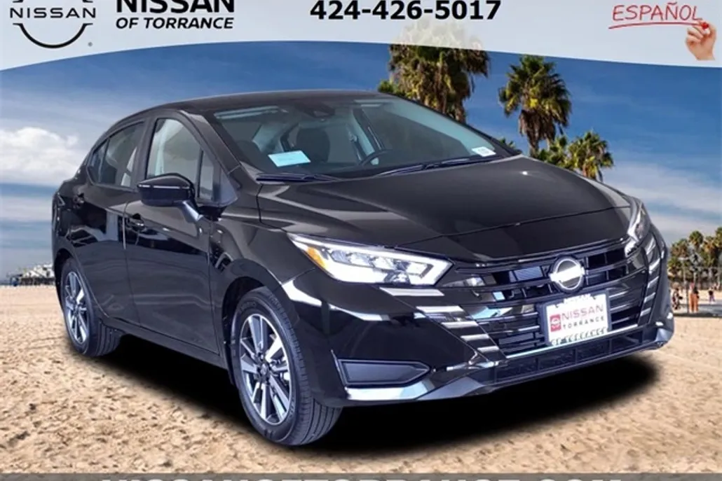 2025 Nissan Versa SV photo 1