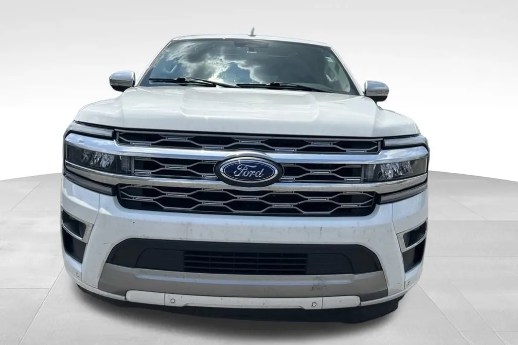 2022 Ford Expedition Platinum photo 1