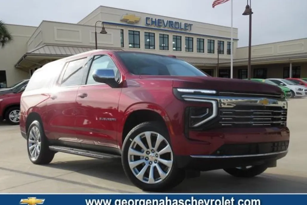 2025 Chevrolet Suburban Premier photo 1