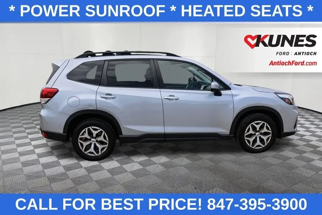 2021 Subaru Forester Premium photo 1