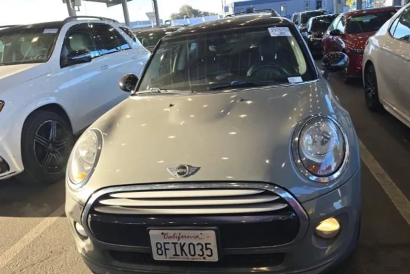 2015 Mini Cooper Hardtop photo 1