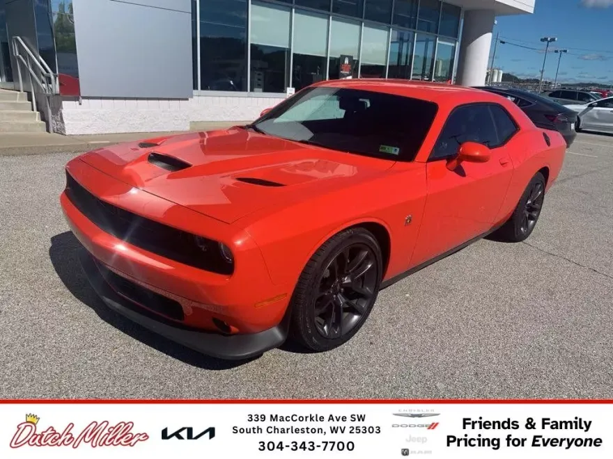 2022 Dodge Challenger R/T Scat Pack photo 1