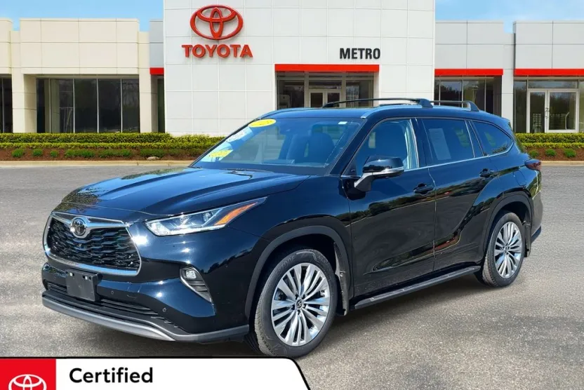 2025 Toyota Highlander Platinum photo 1