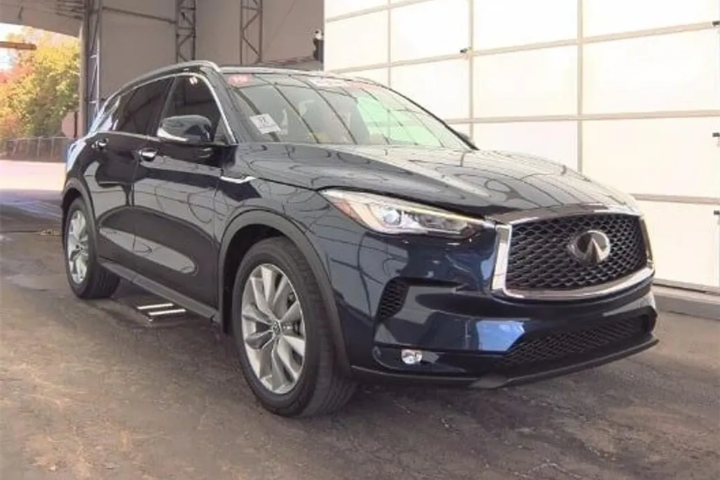 2019 Infiniti QX50 Luxe photo 1