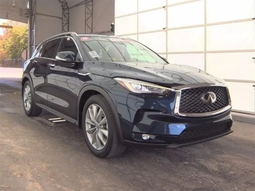 2019 Infiniti QX50 Luxe photo 1