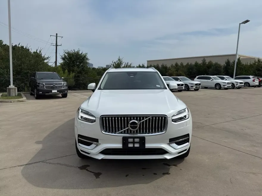 2023 Volvo XC90 Recharge T8 Plus photo 1