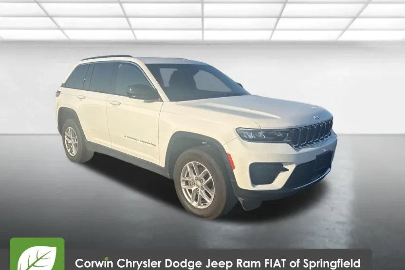 2024 Jeep Grand Cherokee Laredo photo 1