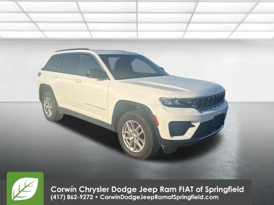 2024 Jeep Grand Cherokee Laredo photo 1