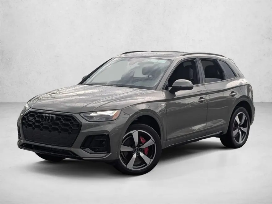 2024 Audi Q5 S line Premium Plus photo 1
