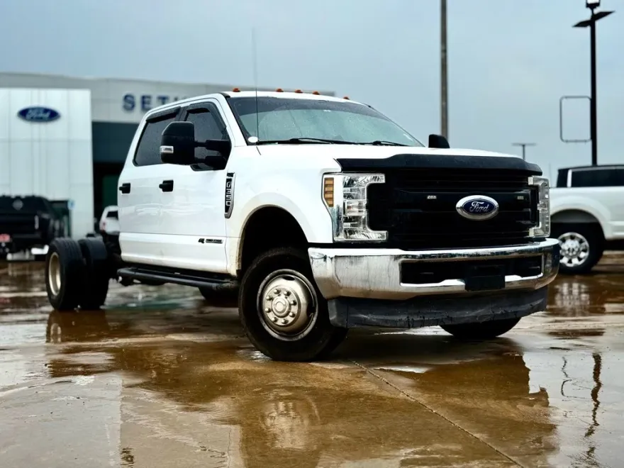 2019 Ford F-350 photo 1