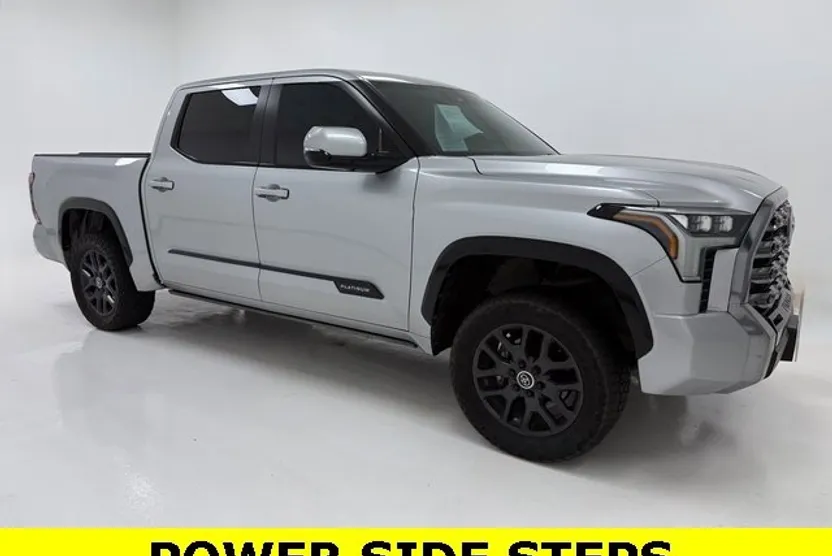 2024 Toyota Tundra Platinum photo 1