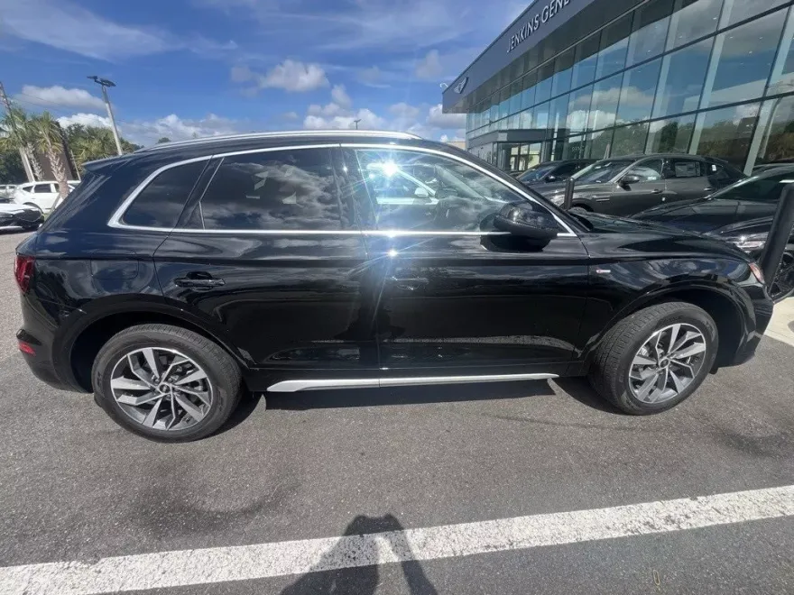 2023 Audi Q5 45 S line Premium photo 1