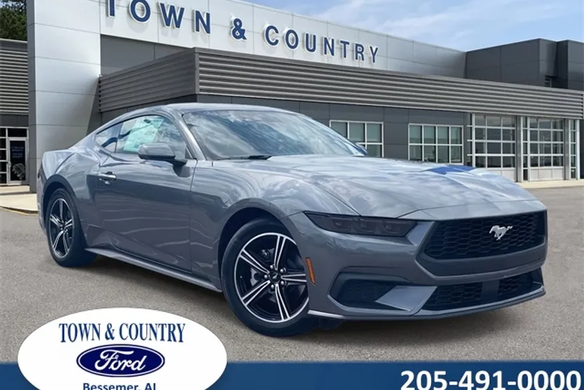 2025 Ford Mustang EcoBoost photo 1