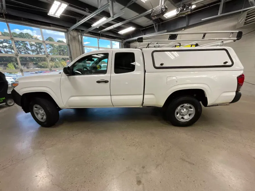 2019 Toyota Tacoma SR5 photo 1