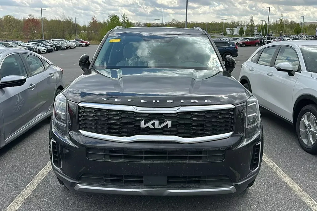 2022 Kia Telluride EX photo 1