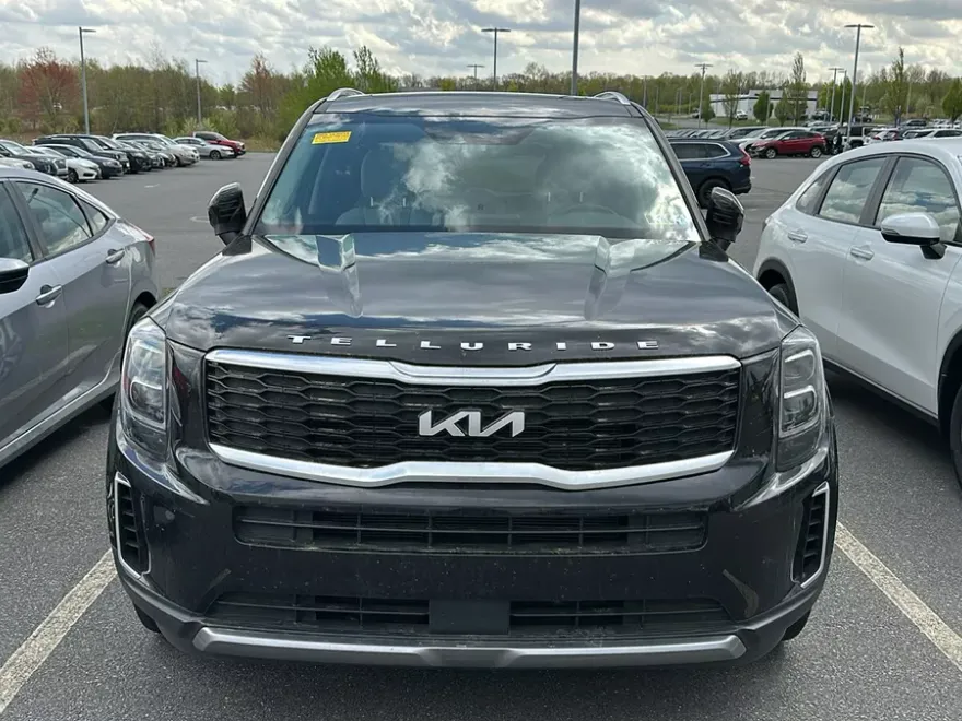 2022 Kia Telluride EX photo 1