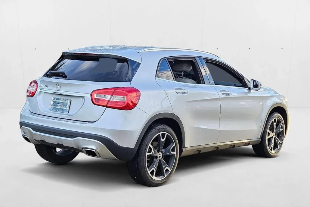 2019 Mercedes Benz GLA 250 4MATIC photo 1