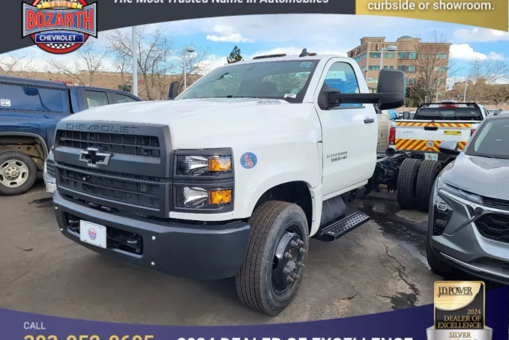 2024 Chevrolet Silverado 5500HD Work Truck photo 1