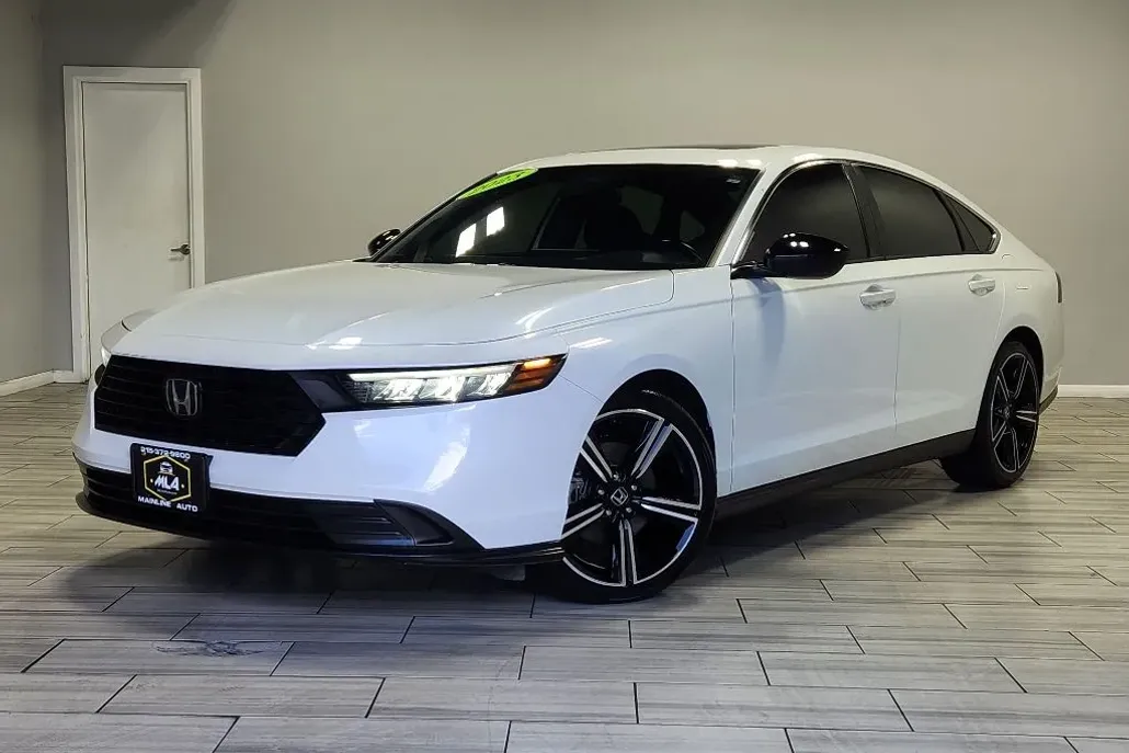 2023 Honda Accord Hybrid Sport photo 1