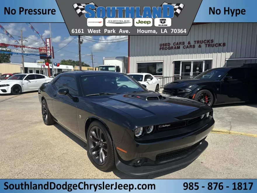 2023 Dodge Challenger R/T Scat Pack photo 1