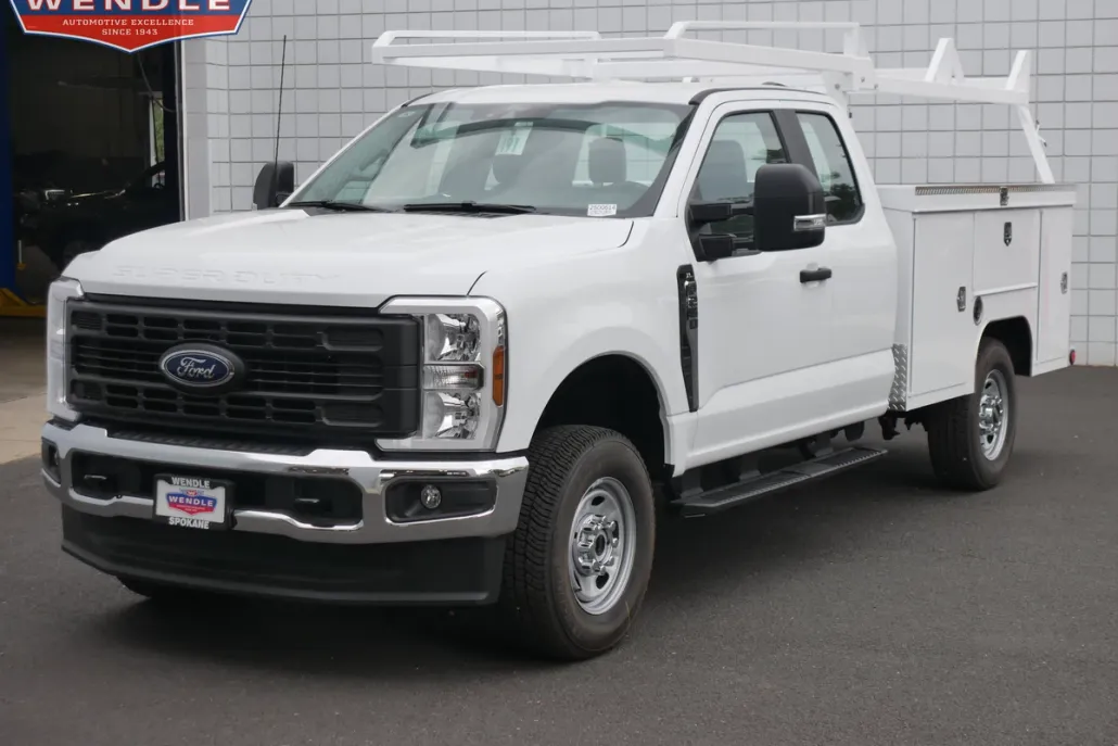 2025 Ford F-150 XL photo 1