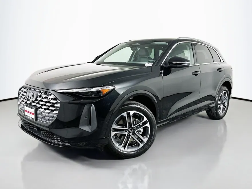 2025 Audi Q5 Premium photo 1