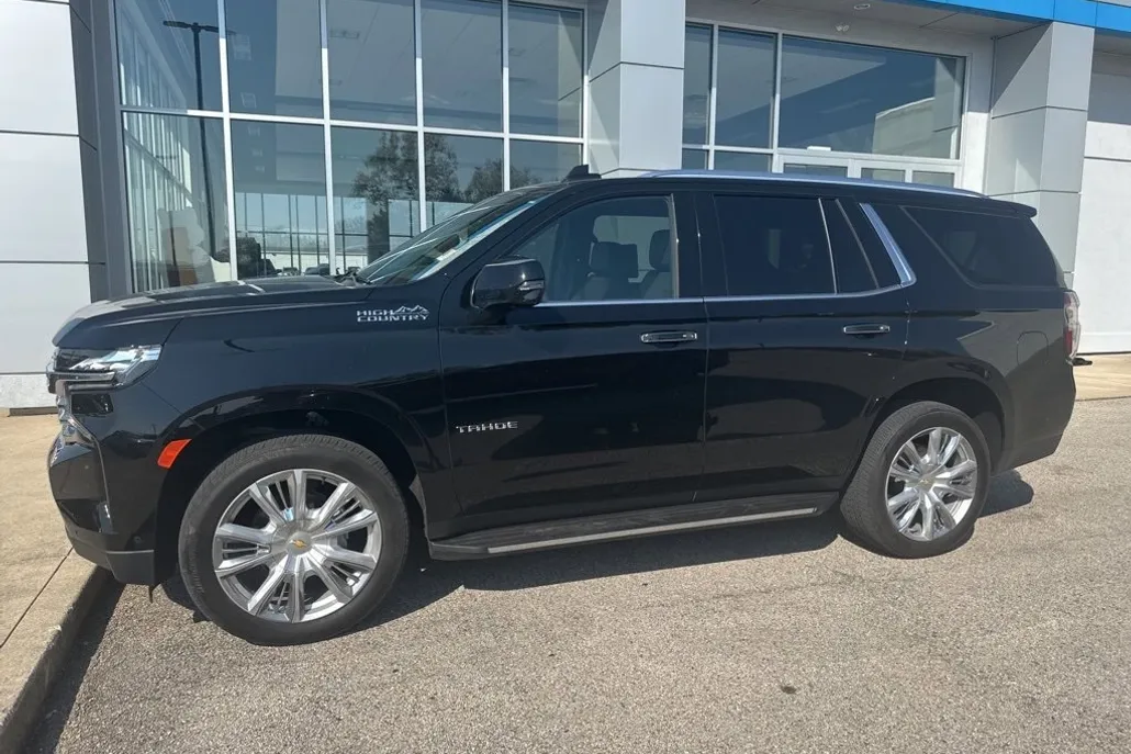 2024 Chevrolet Tahoe High Country photo 1