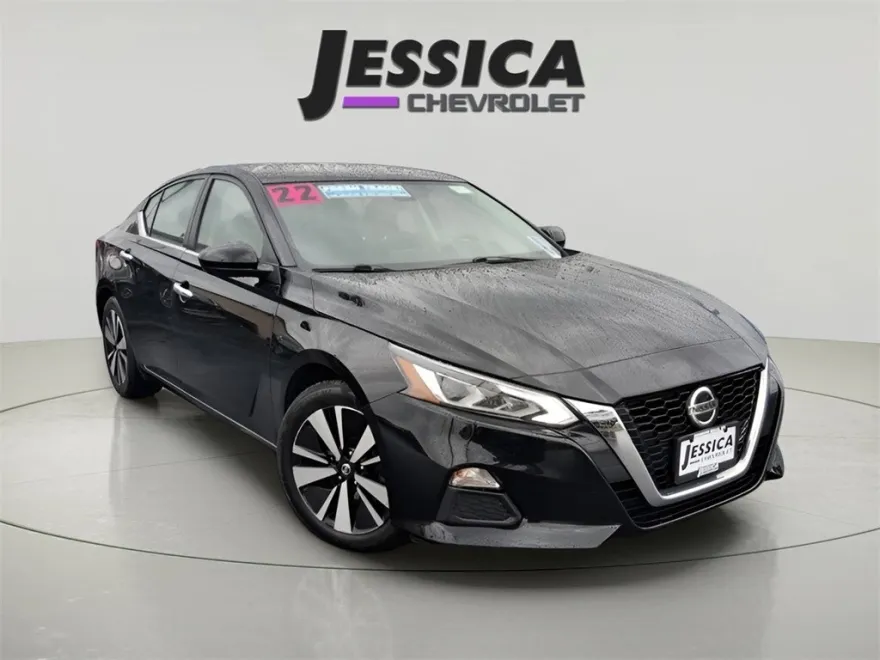 2022 Nissan Altima 2.5 SV photo 1