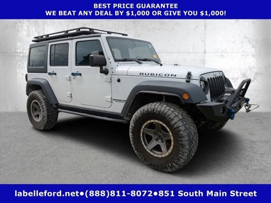 2017 Jeep Wrangler Unlimited Rubicon photo 1