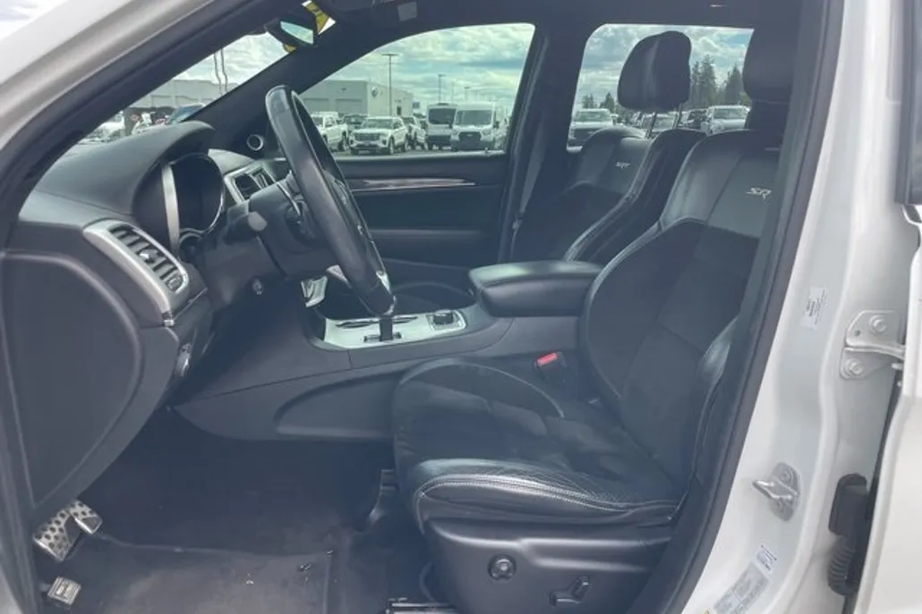 2015 Jeep Grand Cherokee SRT8 photo 1