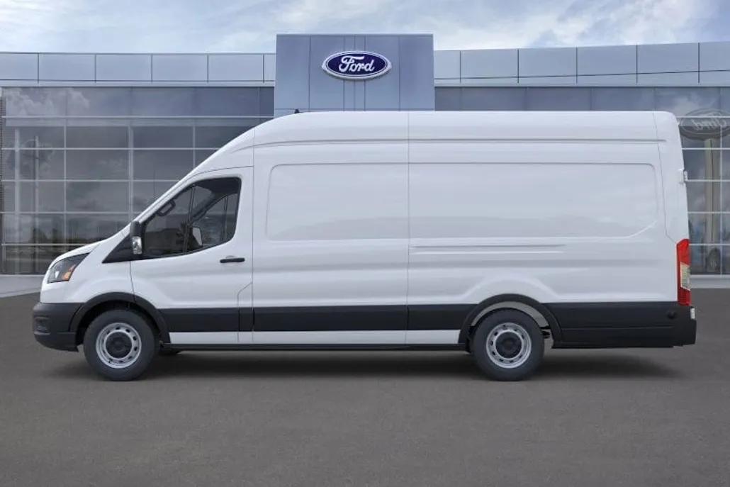 2025 Ford Transit photo 1