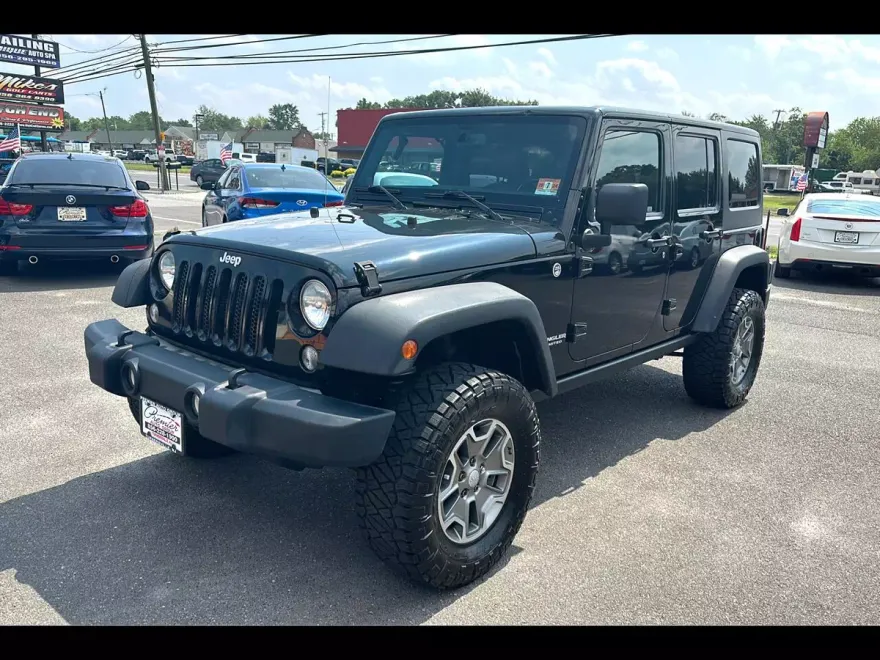 2014 Jeep Wrangler Unlimited Rubicon photo 1