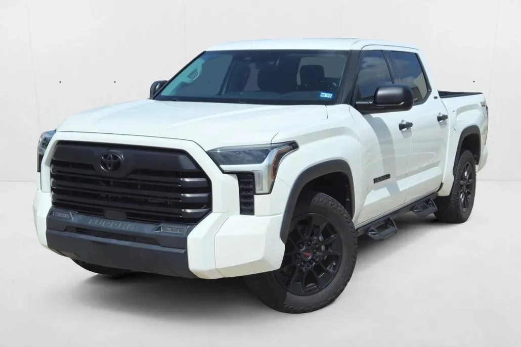 2022 Toyota Tundra SR5 photo 1