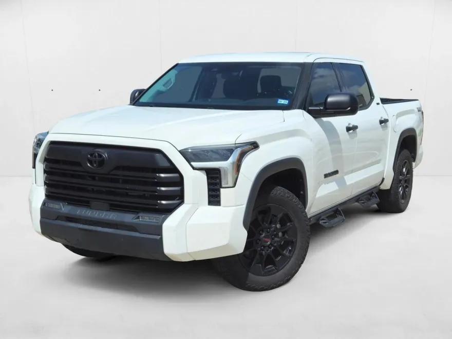 2022 Toyota Tundra SR5 photo 1