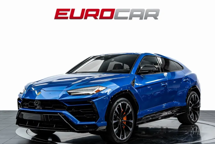 2022 Lamborghini Urus Base photo 1