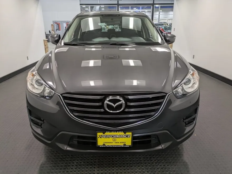 2016 Mazda CX-5 Sport photo 1