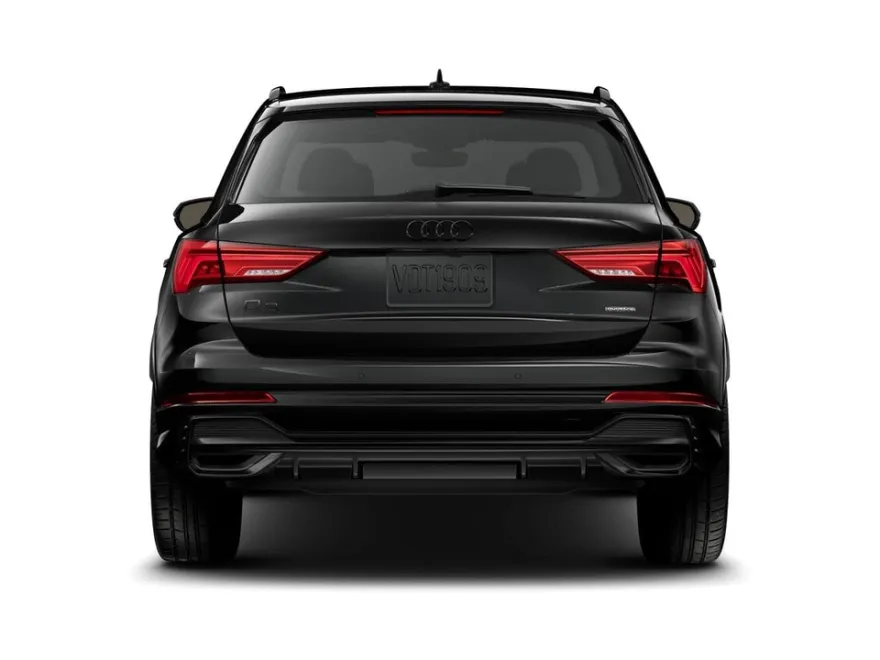 2025 Audi Q3 45 TFSI S line Premium Plus photo 4