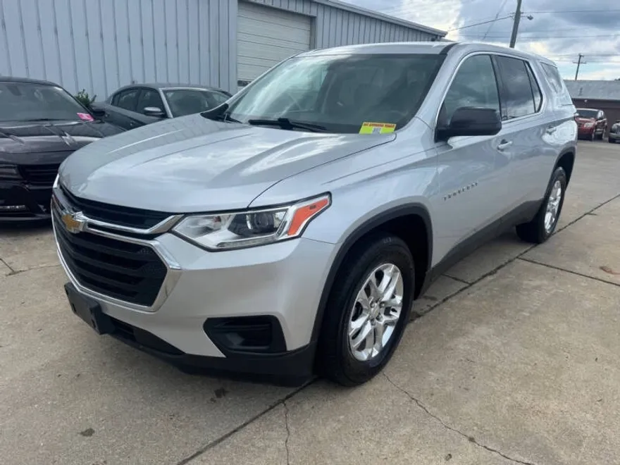 2021 Chevrolet Traverse 1LS photo 1