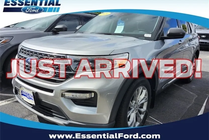 2024 Ford Explorer XLT photo 1
