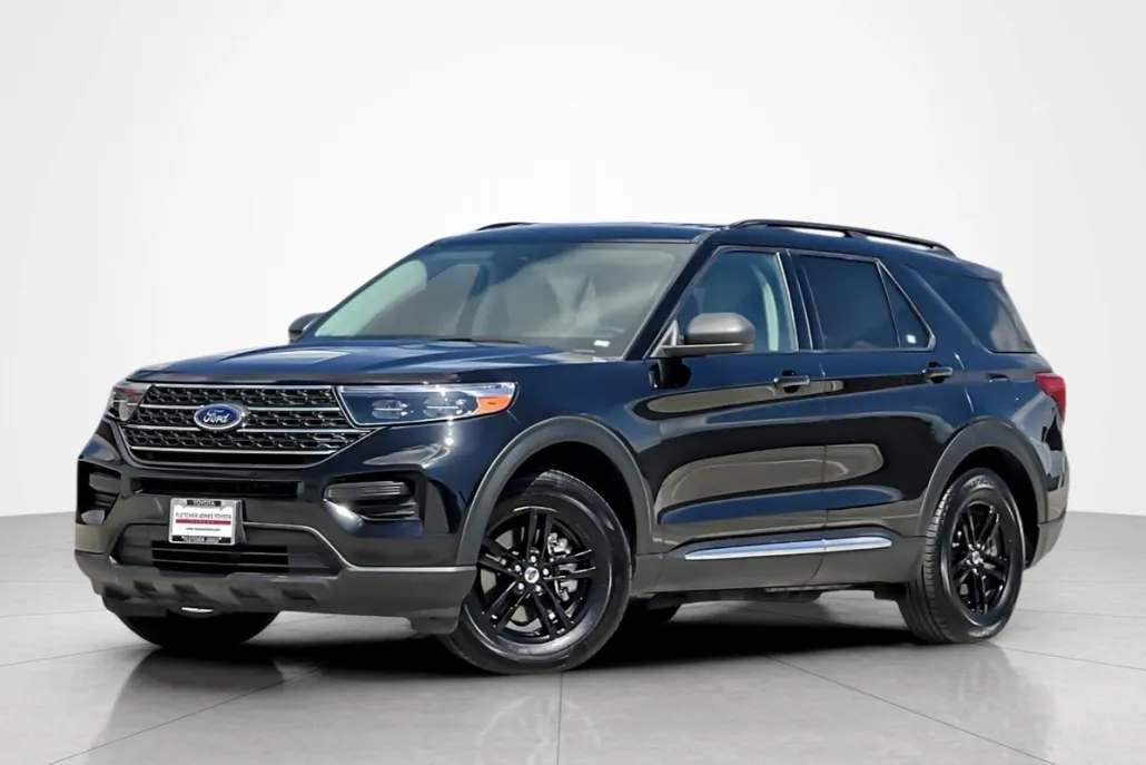 2022 Ford Explorer XLT photo 1