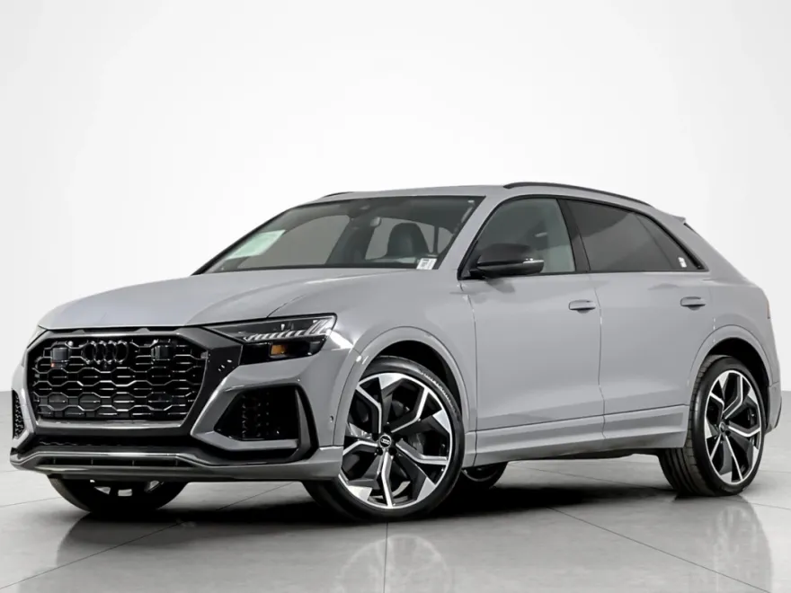 2023 Audi RS Q8 photo 1