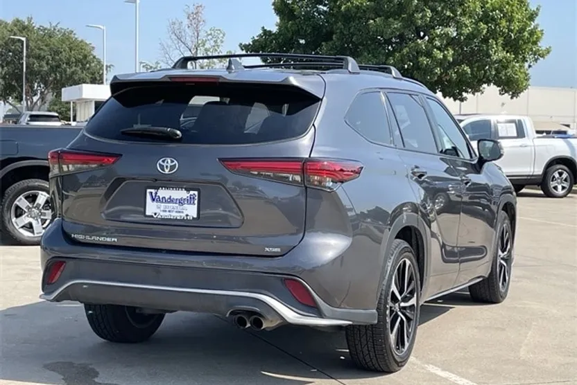 2022 Toyota Highlander XSE photo 1