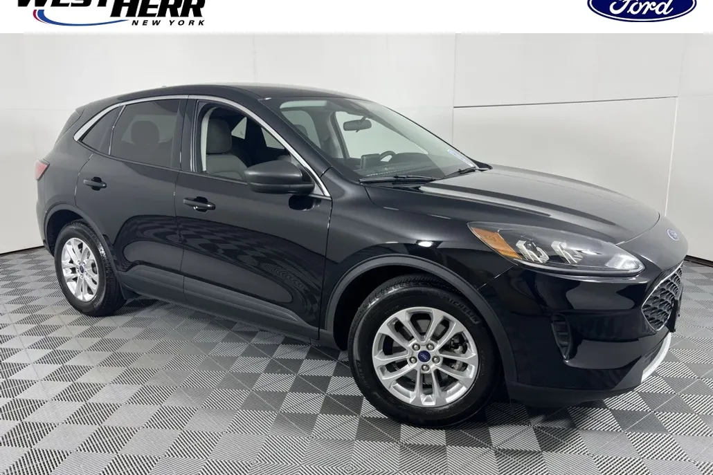 2022 Ford Escape SE photo 1