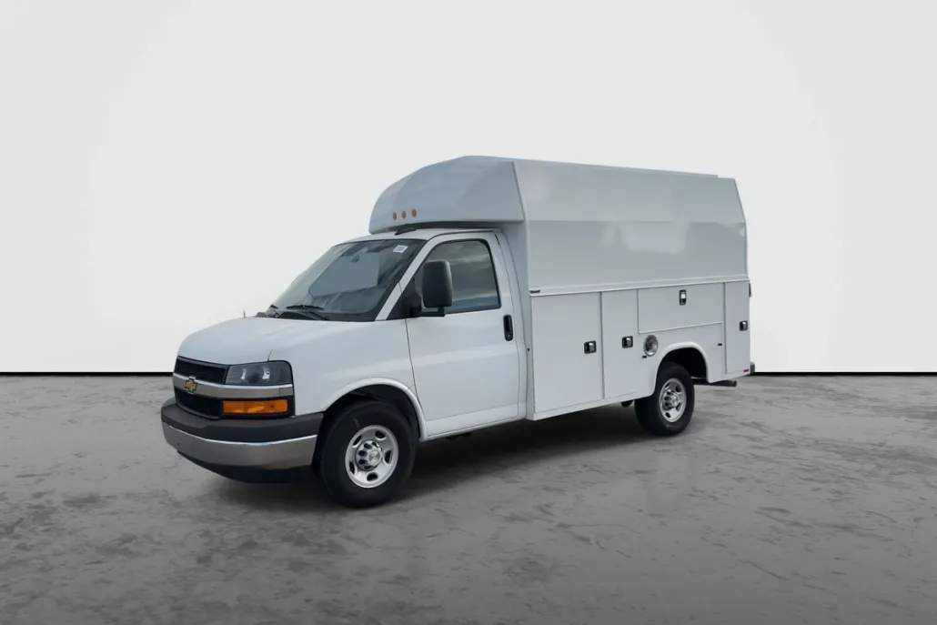 2024 Chevrolet Express 3500 Cutaway Van photo 1