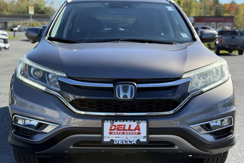 2016 Honda CR-V Touring photo 1