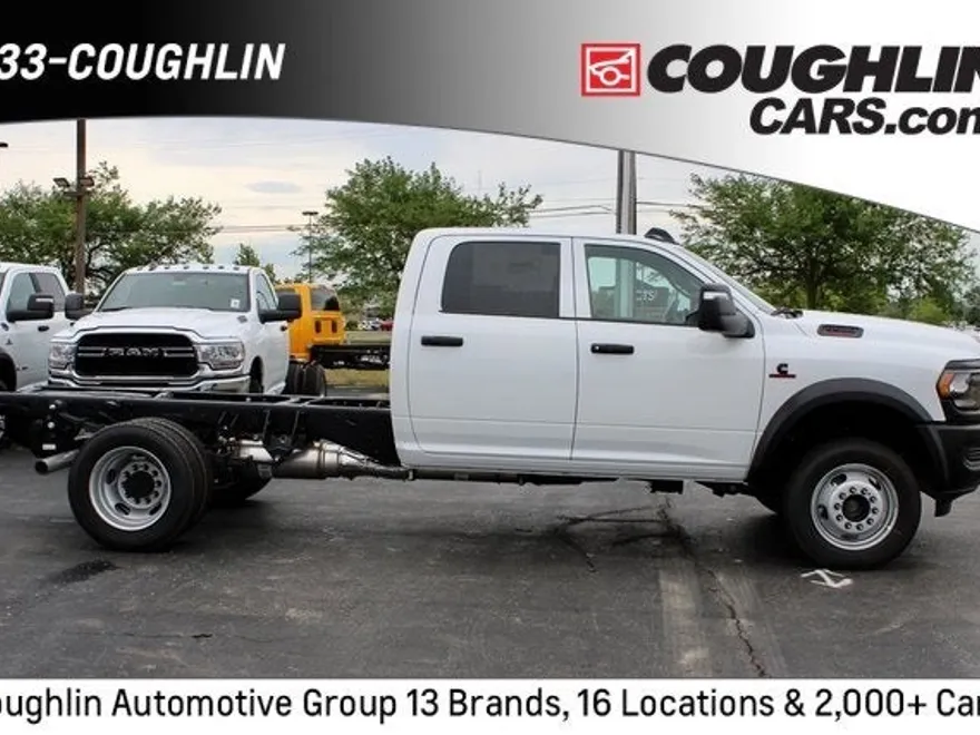 2024 Ram 5500 Tradesman photo 1