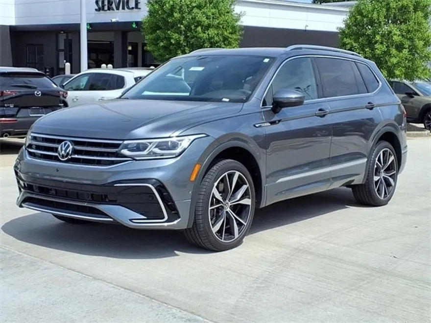 2023 Volkswagen Tiguan SEL R-Line Black photo 1