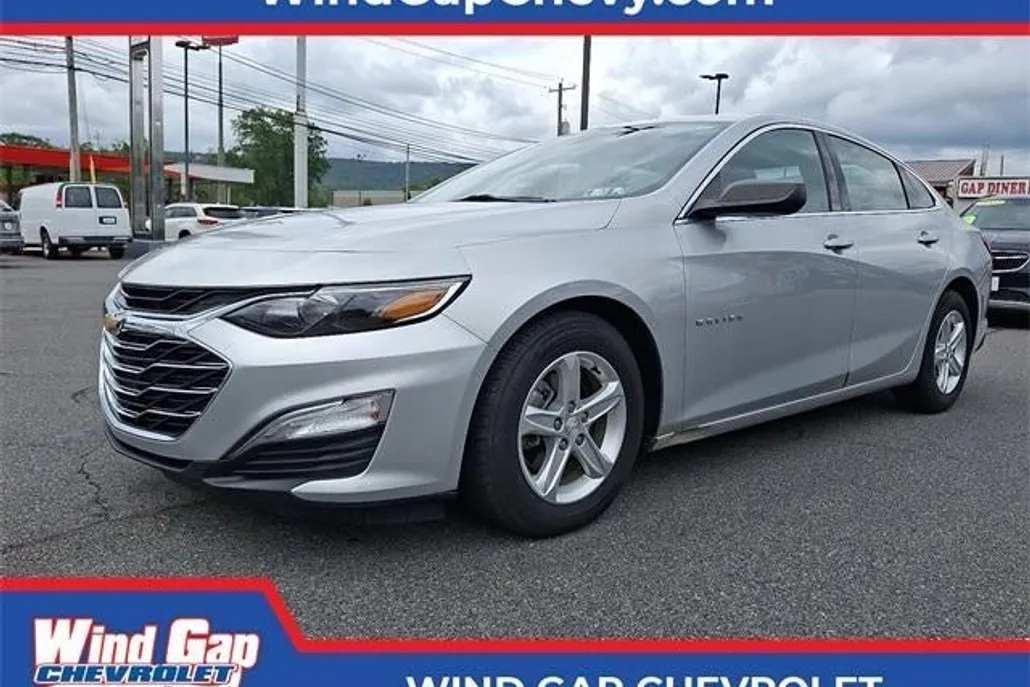 2019 Chevrolet Malibu LS photo 1