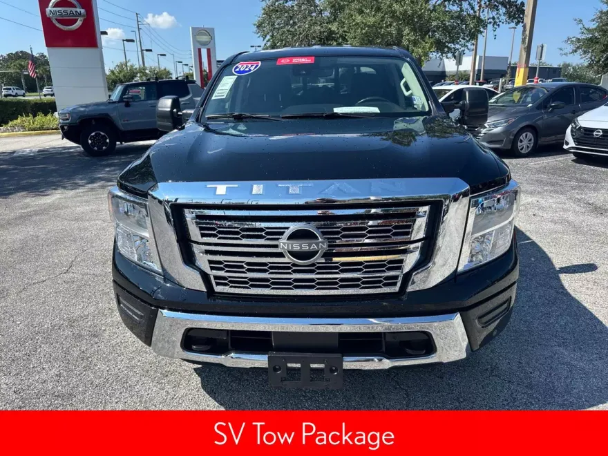 2024 Nissan Titan SV photo 1